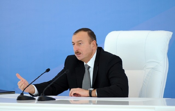 President reviews progress of construction at Ganja State Philharmonic